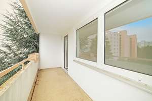 Wohnen direkt am Ostpark: Helle, renovierte 3-Zimmer-Wohnung mit zwei Südbalkonen und Weitblick. – Die vollständige Adresse der Immobilie erhältst du vom Anbieter., 81735 Neuperlach, München – Vorschaubild 11