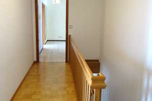 Sifi: 1-2-Fam.-Haus am Wald, Aussicht, EBK, Doppelgarage, ELW für Freiberufler oder Pflegepersonal – Die vollständige Adresse der Immobilie erhältst du vom Anbieter., 71063 Sindelfingen – Vorschaubild 14