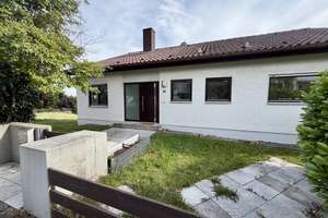 ruhig gelegenes Einfamilienhaus mit viel Platz – Die vollständige Adresse der Immobilie erhältst du vom Anbieter., 89250 Senden – Vorschaubild 2