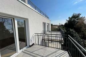 * Neuwertiges, 5- Z-K-B- Luxus-Penthouse  in  ruhiger Umgebung mit Blick über die Stadt.  – Die vollständige Adresse der Immobilie erhältst du vom Anbieter., 65187 Biebrich, Wiesbaden – Vorschaubild 2