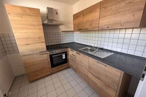 3-Raum-Wohnung mit Einbauküche und Balkon – Clausstraße 47, 9126 Gablenz, Chemnitz – Vorschaubild 2