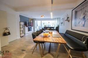 Exklusiv saniertes RMH mit knapp 190 m² Gesamtfläche in Sackgassenlage – Die vollständige Adresse der Immobilie erhältst du vom Anbieter., 28307 Mahndorf, Bremen – Vorschaubild 2