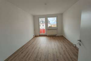Helle 3-Zi. mit Balkon, Wanne & Laminat in ruhiger Lage!  – Würzburger Straße 36 C, 9130 Sonnenberg, Chemnitz – Vorschaubild 10