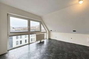 Licht, Raum und Galerie: Stilvolle Maisonette-Wohnung mit Westbalkon! – Die vollständige Adresse der Immobilie erhältst du vom Anbieter., 42389 Langerfeld-Beyenburg, Wuppertal – Vorschaubild 9