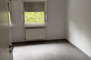 Jetzt bewohnbar! Frisch gestrichene, modernisierte 3,5-Zimmer-Wohnung mit Einbauküche in Mannheim – Dürerstaße 4, 68163 Neuostheim/Neuhermsheim, Mannheim – Vorschaubild 8