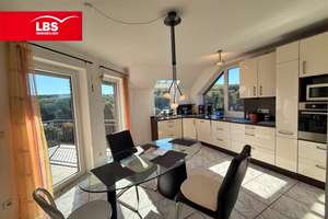 Großzügige 5-Zimmer-Wohnung über drei Ebenen mit Balkon,Garage + Stellplatz – 44229 Bittermark, Dortmund – Vorschaubild 3