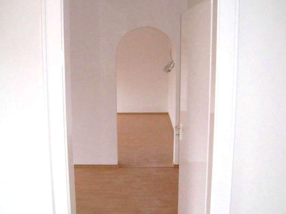 neu tapeziert