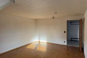 Riedenberg-Highlight: Charmante 3-4-Zimmer-Wohnung in Top-Lage – Sofort bezugsfertig – Die vollständige Adresse der Immobilie erhältst du vom Anbieter., 70619 Riedenberg, Stuttgart – Vorschaubild 4