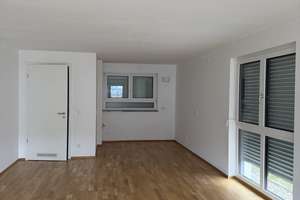 WG geeignet : Geschmackvolle 5-Zimmer-Wohnung in Nürnberg , Zweigstraße 20 – Zweigstraße 20, 90439 Sündersbühl, Nürnberg – Vorschaubild 3