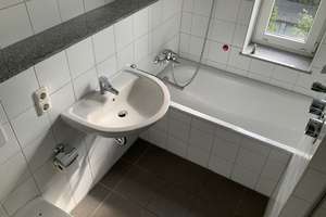Moderne frisch renovierte 3-Zimmerwohnung mit Parkettboden in Krefeld zu vermieten – Am Badezentrum 1a, 47800 Bockum, Krefeld – Vorschaubild 8