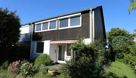 Bild von Geräumiges Reihenendhaus mit Garage und Carport in Gifhorn-Süd