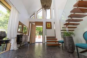Exklusive Architektenvilla mit luxuriöser Ausstattung – Die vollständige Adresse der Immobilie erhältst du vom Anbieter., 82194 Gröbenzell – Vorschaubild 3