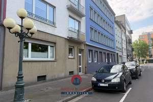 KREFELD-CITY - SCHÖNE DACHGESCHOSSWOHNUNG MIT 2 ZIMMERN & KÜCHE + GARAGE!