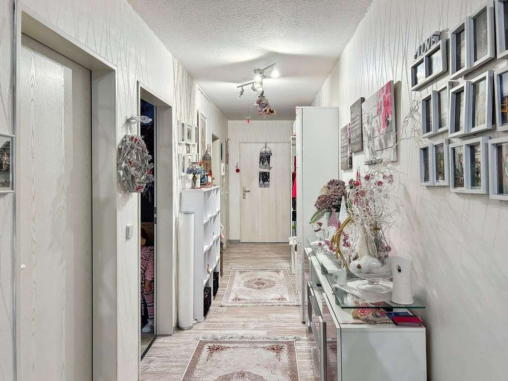 Immobilie in Goethestadt Bad Lauchstädt - Raum für Ihre Wohnträume in einer großzügigen 4-Zimmer-Wohnung in Bad Lauchstädt - Bild 4