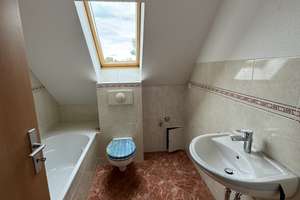 Helle frisch renovierte Dachgeschosswohnung – Wolfenbütteler 2, 39112 Sudenburg, Magdeburg – Vorschaubild 2
