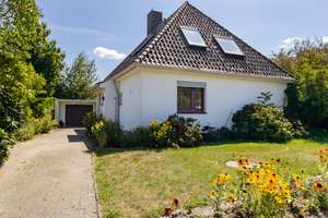 Einfamilienhaus mit großzügigem Grundstück (Erbpacht) in Lübeck-St. Jürgen