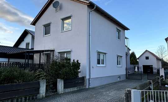Modernisiertes Einfamilienhaus mit 6,5 Zimmern in Rülzheim