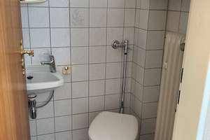 Reihenmittelhaus im südlichen Stadtgebiet von Nürnberg, 435.000 €  ohne Provision – Emil-Nolde-Straße 26, 90455 Kornburg, Worzeldorf, Nürnberg – Vorschaubild 2