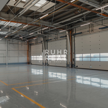 Neubau | energieeffizientes Logistikzentrum im Gewerbegebiet | 24/7 Anlieferung 