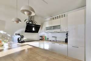 HOCHWERTIGE EINBAUKÜCHE, PARKETTBODEN & FUSSBODENHEIZUNG  - 2 BALKONE - AUFZUG & TG-STELLPLATZ – Ruschestr. 6 bb, 10367 Lichtenberg (Ortsteil), Berlin – Vorschaubild 9