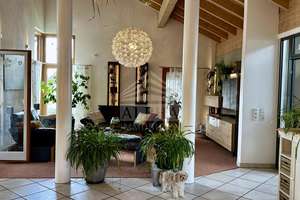 *LUXUS TRIFFT KOMFORT*
Wohnen für gehobene Ansprüche / Architektenhaus mit Pool, Wintergarten & ELW – Die vollständige Adresse der Immobilie erhältst du vom Anbieter., 89558 Böhmenkirch – Vorschaubild 3