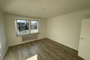 Schöne helle 3-Zimmerwohnung mit Balkon zu vermieten !!! – Die vollständige Adresse der Immobilie erhältst du vom Anbieter., 38118 Westliches Ringgebiet, Braunschweig – Vorschaubild 5