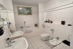 Sonnendurchflutete, großzügige Maisonettewohnung mit eigenem Garten in Frankfurt Nähe Stadtwald – 60599 Oberrad, Frankfurt am Main – Vorschaubild 8