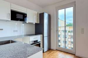 Moderne, helle Wohnung in zentraler Berliner Lage - Mitten in der Hauptstadt – Osnabrücker Straße 27, 10589 Charlottenburg, Berlin – Vorschaubild 1