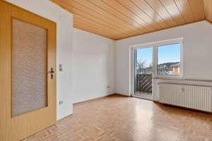 Vielseitig nutzbar! Gepflegtes Zweifamilienhaus mit Terrasse und Balkon in ruhiger Lage – Die vollständige Adresse der Immobilie erhältst du vom Anbieter., 96170 Lisberg – Vorschaubild 14