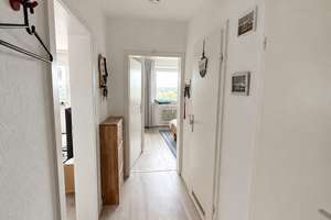 Über den Dächern von Lübeck – gepflegte 2,5-Zimmer-Wohnung mit Loggia und Weitblick – 23558 Buntekuh, Lübeck – Vorschaubild 3