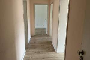 Wohnen in Hagen Vorhalle: schicke 3-Zimmer-Wohnung im 1. Obergeschoss! – Masurenstraße 22, 58089 Vorhalle, Hagen – Vorschaubild 2