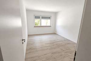 Helle, frisch renovierte 2-Zimmer-Wohnung mit Terrasse und Einbauküche – Wärmepumpe – Hauffstr. 6, 42289 Heckinghausen, Wuppertal – Vorschaubild 7