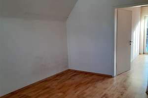 Charmantes Häuschen mit Erweiterungspotenzial, oder massiver Bebauung auf 1154 m² Baugrund – Die vollständige Adresse der Immobilie erhältst du vom Anbieter., 82278 Althegnenberg – Vorschaubild 12