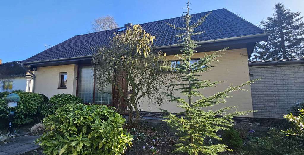 Immobilie in Ahausen - Einfamilienhaus mit Fußbodenheizung und Sauna in ruhiger Lage von Ahausen zu verkaufen - Bild 1