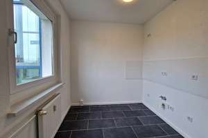 1-Zimmer-Wohnung im 4. Obergeschoss zu vermieten – Zschampertaue 16, 4207 Lausen-Grünau, Leipzig – Vorschaubild 5