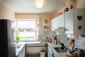 Einfamilienhaus mit Einliegerwohnung, Dachgeschoss und gepflegtem Garten in Linsengericht-Geislitz. – Main-Kinzig-Kreis – Vorschaubild 3