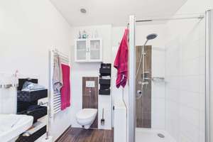 - Wohntraum - KfW-70-Haus mit Kamin, PV-Anlage und 927 m² Grundstück in Ruhiger Lage von Echzell – Die vollständige Adresse der Immobilie erhältst du vom Anbieter., 61209 Echzell – Vorschaubild 16