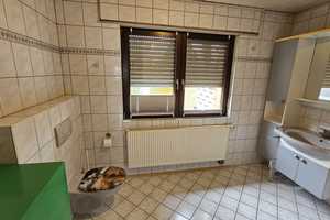 Zweifamilienhaus mit einem separaten Wohnnebengebäude und sehr besonderen Garten in Oberhausen – Karlsruhe (Kreis) – Vorschaubild 21