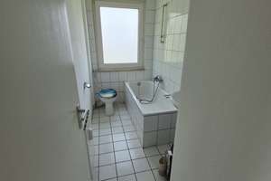 Gut geschnittene 2-Zimmer-Wohnung mit Tageslichtbad und praktischem Stauraum – Markgrafenstraße 110, 47166 Obermarxloh, Duisburg – Vorschaubild 5