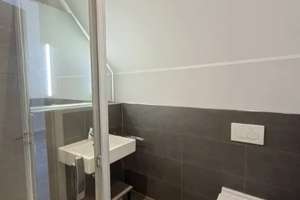Exklusive Doppelhaushälfte in Bestlage Düsseldorf – klimatisiert, modern, mitten im Grünen! – 40629 Hubbelrath, Düsseldorf – Vorschaubild 23