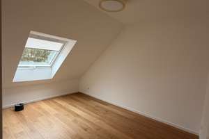 Hochwertig modernisierte Maisonette – 4 Zimmer, 124 m², Düsseldorf-Nord – Die vollständige Adresse der Immobilie erhältst du vom Anbieter., 40468 Unterrath, Düsseldorf – Vorschaubild 11