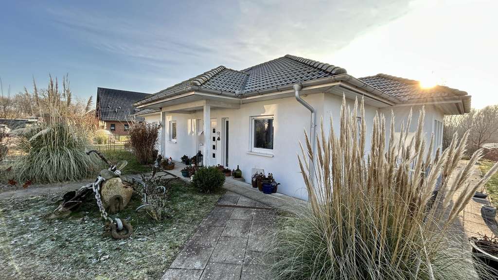 Immobilie in Hohenkirchen - Strandnaher Wohnkomfort auf einer Ebene - Bild 1