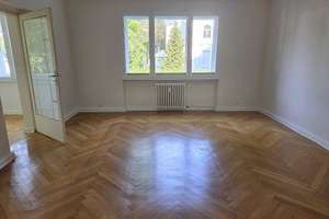 Lindenallee – Wohnen im Grünen - familienfreundliche Stadtvilla – großer Balkon