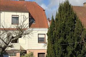 sehr gemütliche und gepflegte Doppelhaushälfte in St.Ingbert-Hassel – Die vollständige Adresse der Immobilie erhältst du vom Anbieter., 66386 Sankt Ingbert – Vorschaubild 1