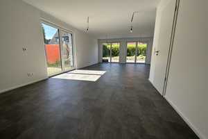 Neubau 2023! Wunderschönes Eckhaus zu vermieten – Elsa-Brandström-Str. 4b, 44309 Dortmund – Vorschaubild 1