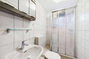 Möblierte 1-Zimmer-Wohnung mit Einbauküche in Frankfurt-Schwanheim – 60529 Schwanheim, Frankfurt am Main – Vorschaubild 2