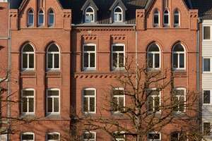 Herrschaftliches Wohnen im Kulturdenkmal mitten in Kiel, 2.OG