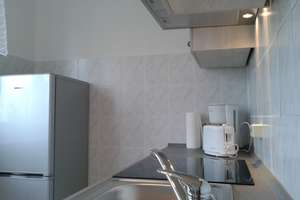 Renovierte 3-Zimmer Wohnung im 7. OG mit Balkon in Friedrichshain – Singerstraße 38, 10243 Friedrichshain, Berlin – Vorschaubild 3