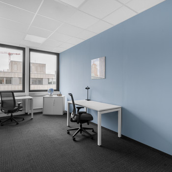 Privater Büroraum für 5 Person in Regus Lyoner Stern