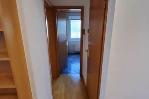 Große 4 1/2 Zimmerwohnung mit Balkon im Stuttgarter Westen – Lenaustr. 4, 70193 Kräherwald, Stuttgart – Vorschaubild 10